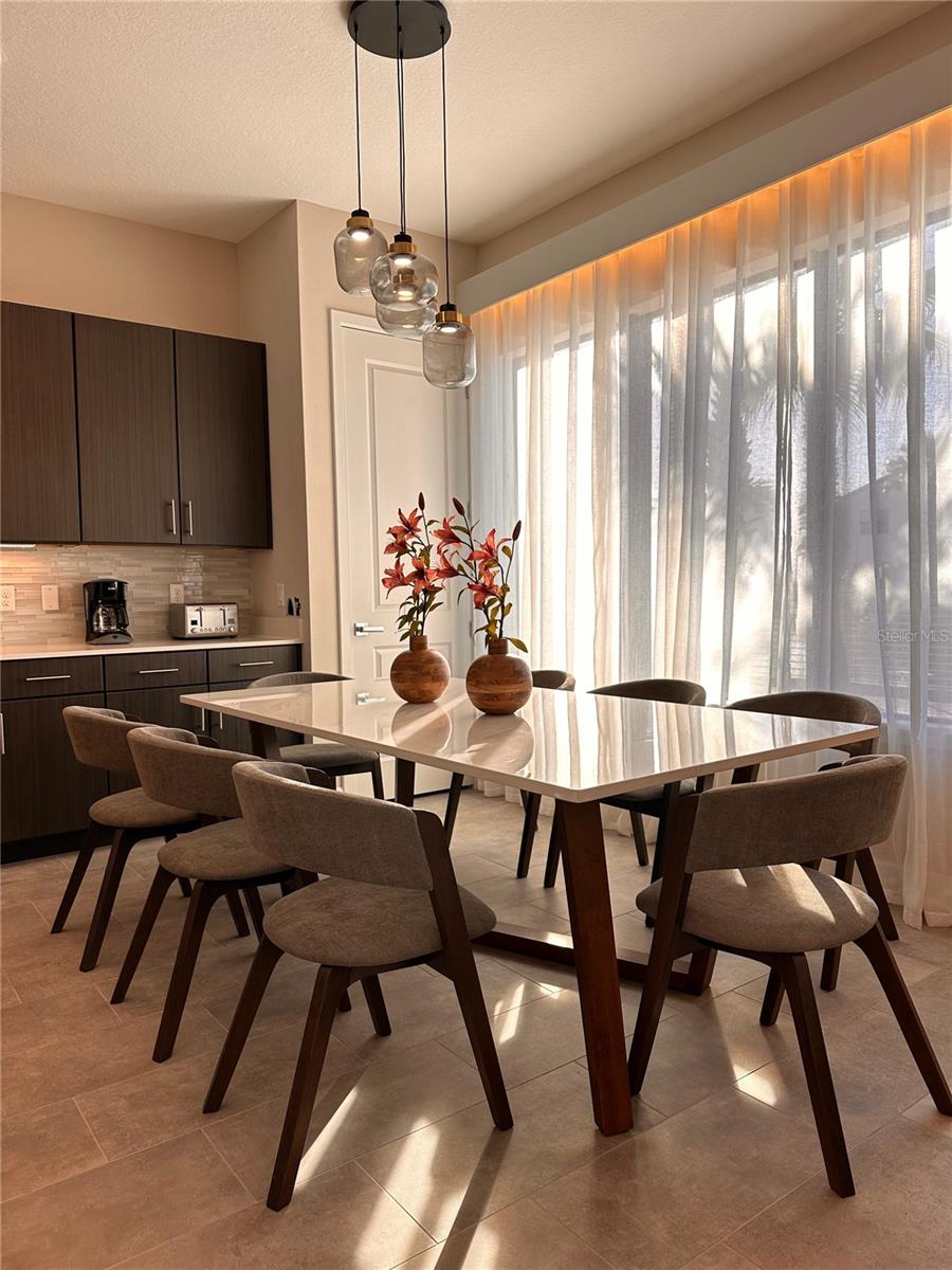 Image 7 of 39 For 304 Villa Domani Ct