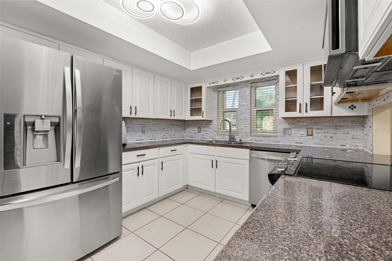 Image 14 of 93 For 204 Blue Lake Drive