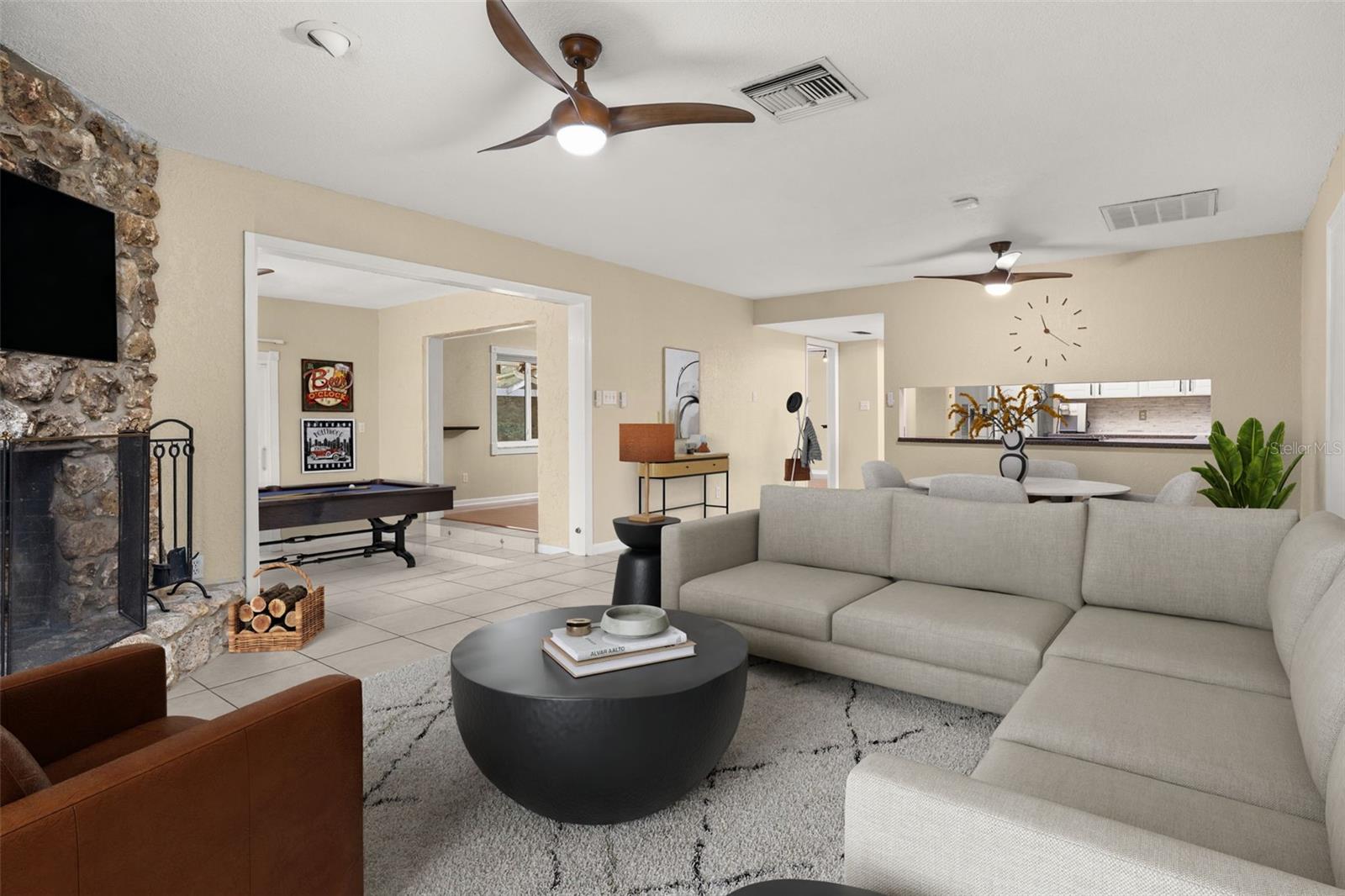 Image 19 of 93 For 204 Blue Lake Drive