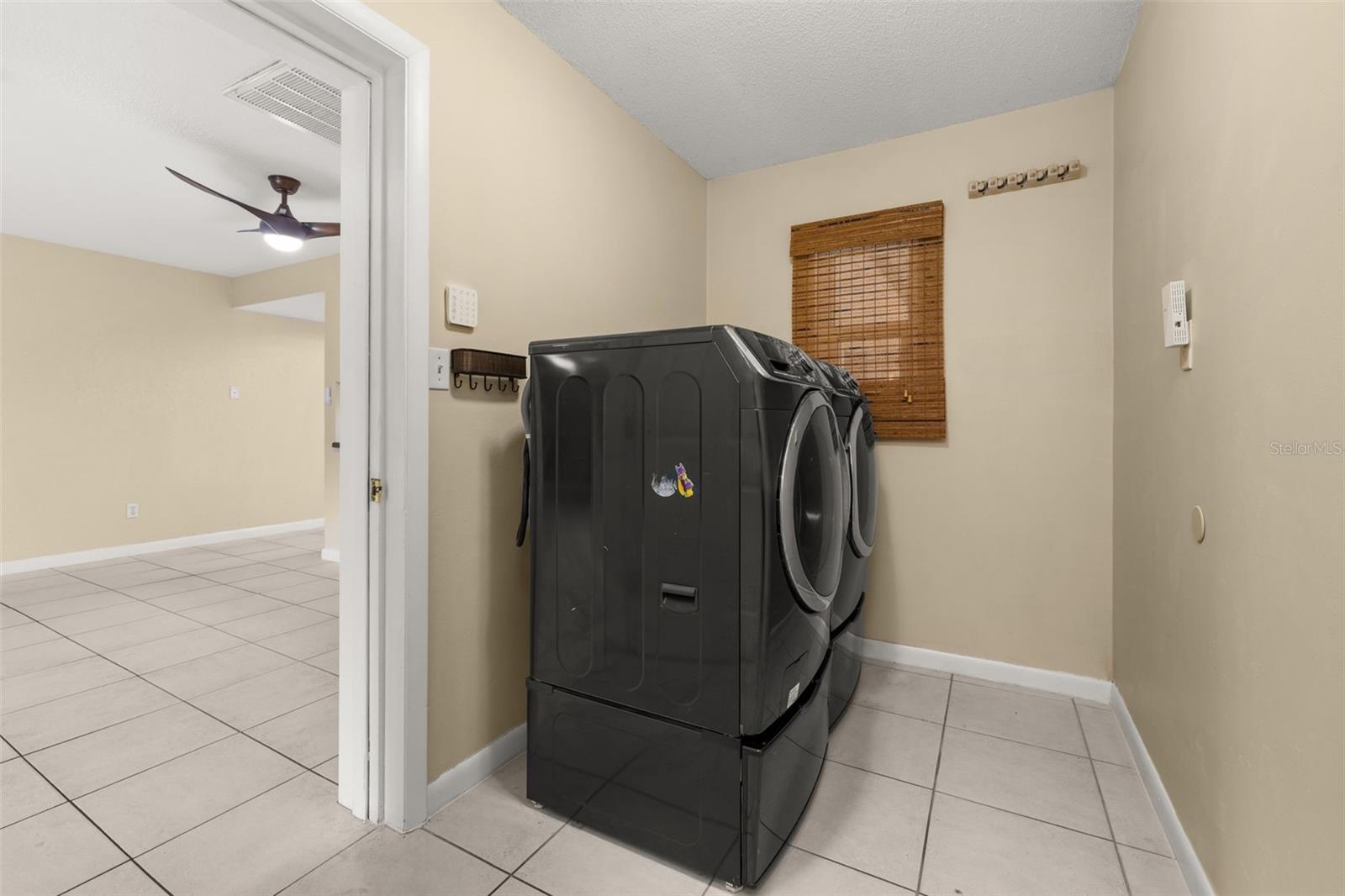 Image 23 of 93 For 204 Blue Lake Drive