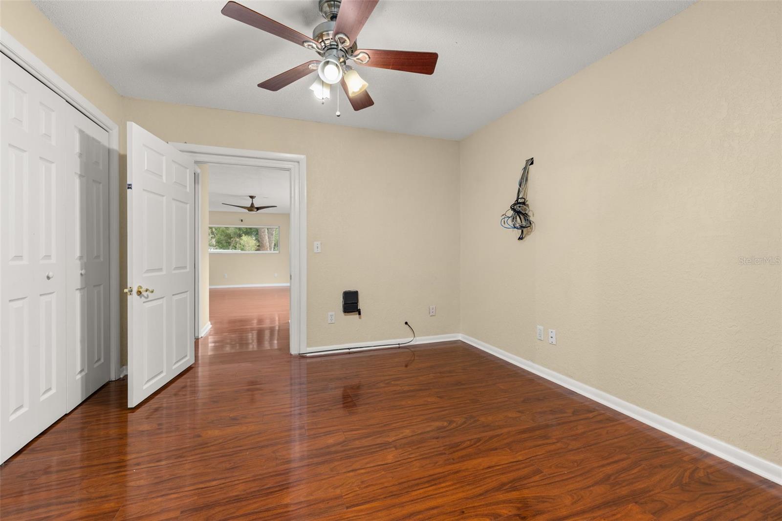 Image 37 of 93 For 204 Blue Lake Drive