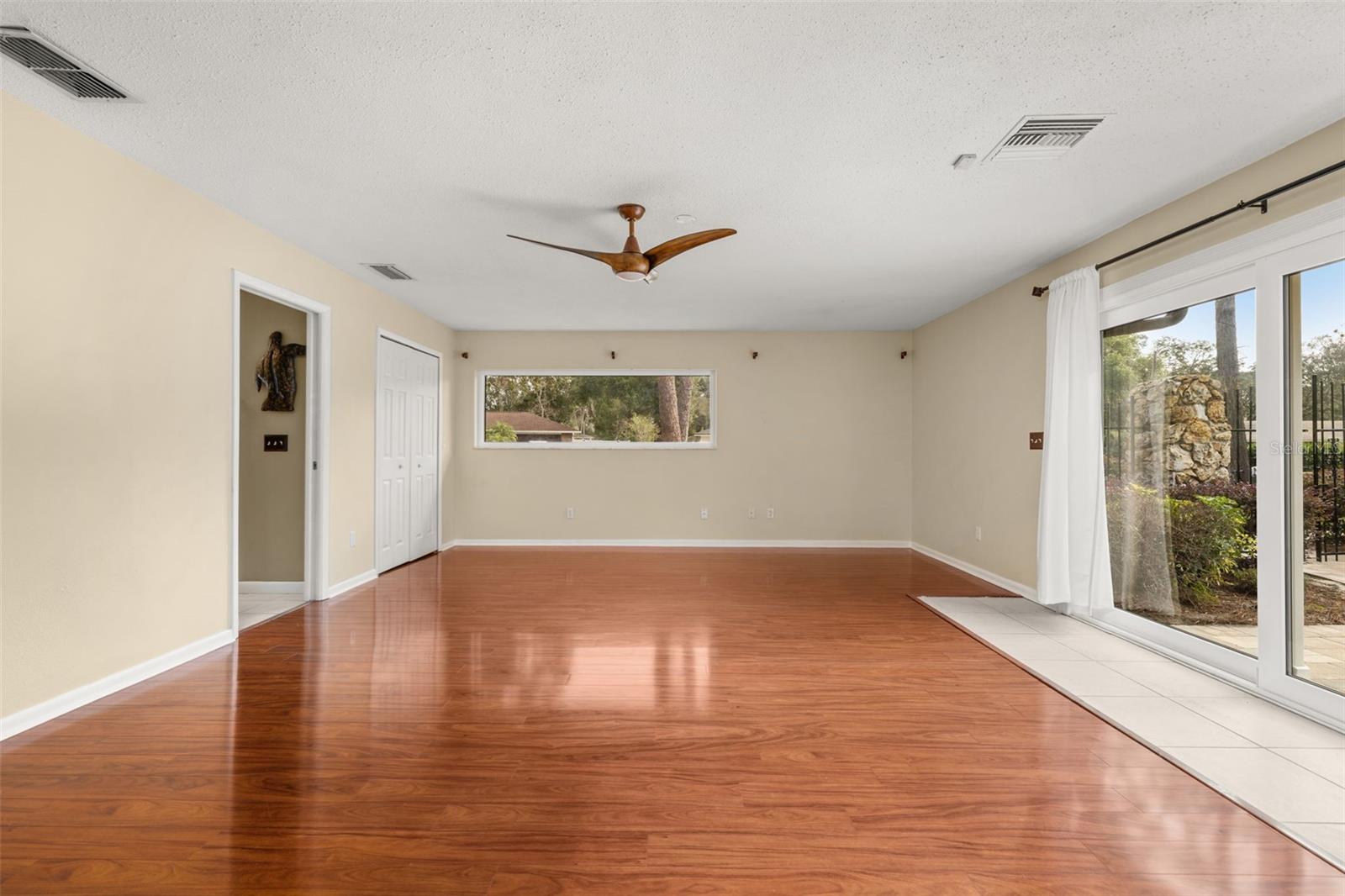 Image 40 of 93 For 204 Blue Lake Drive