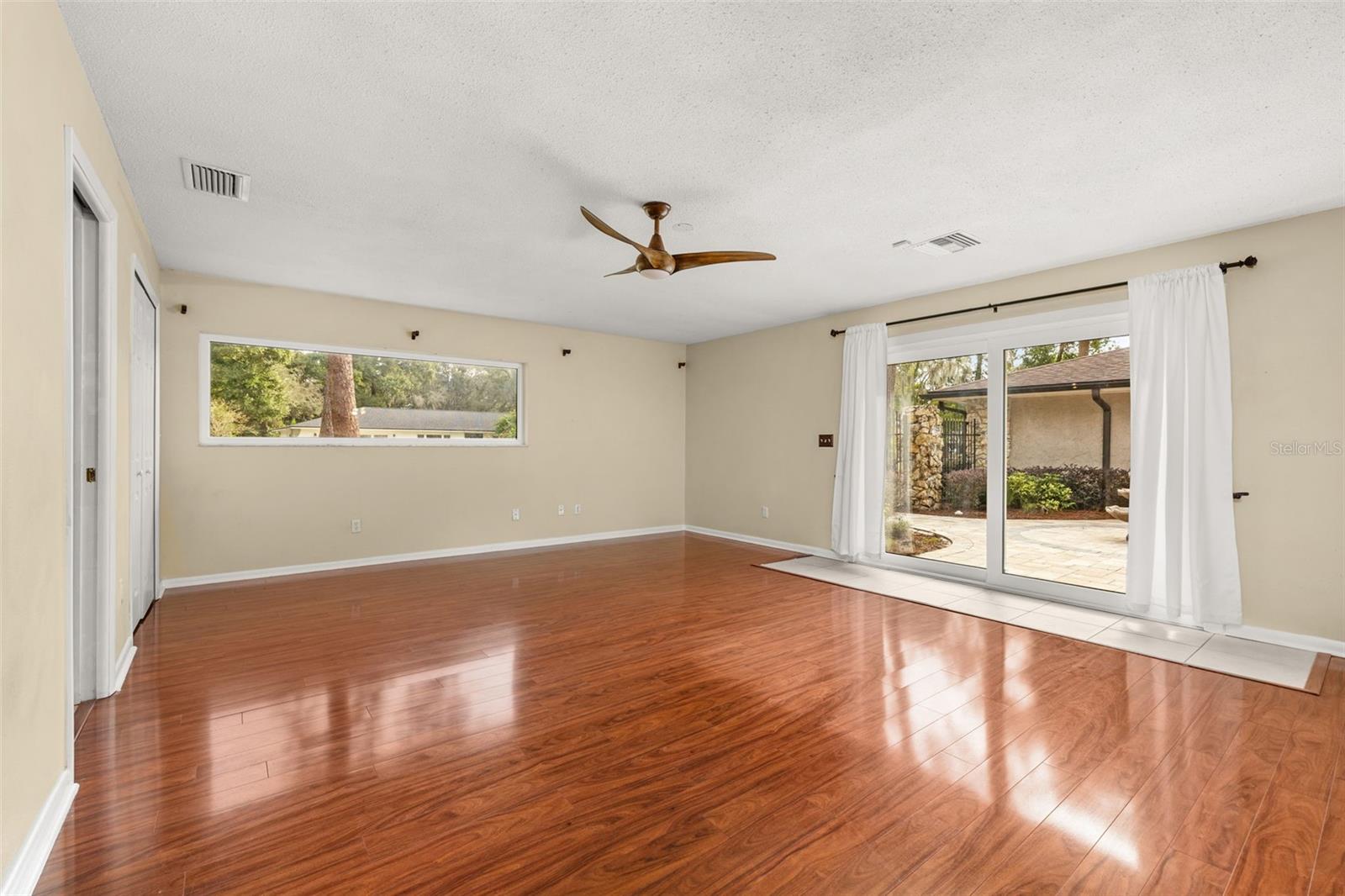 Image 41 of 93 For 204 Blue Lake Drive