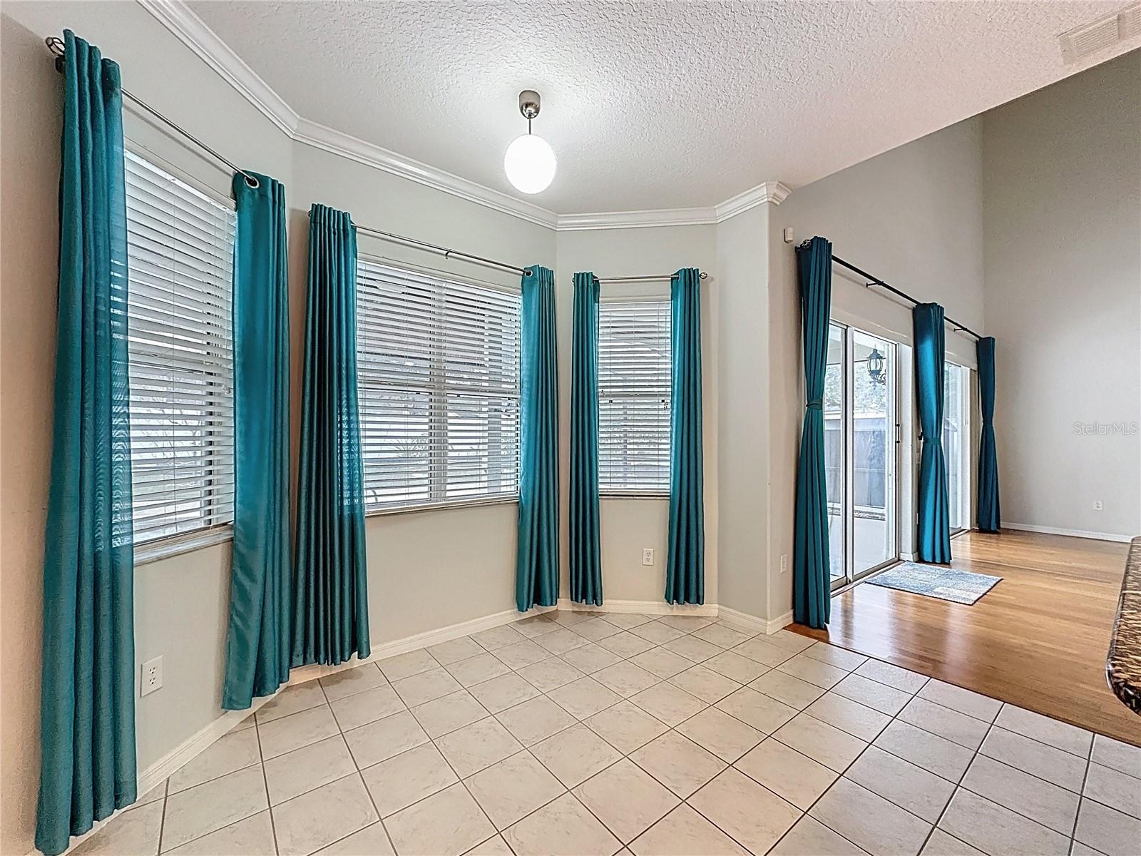 Image 17 of 81 For 4573 Powderhorn Place Drive