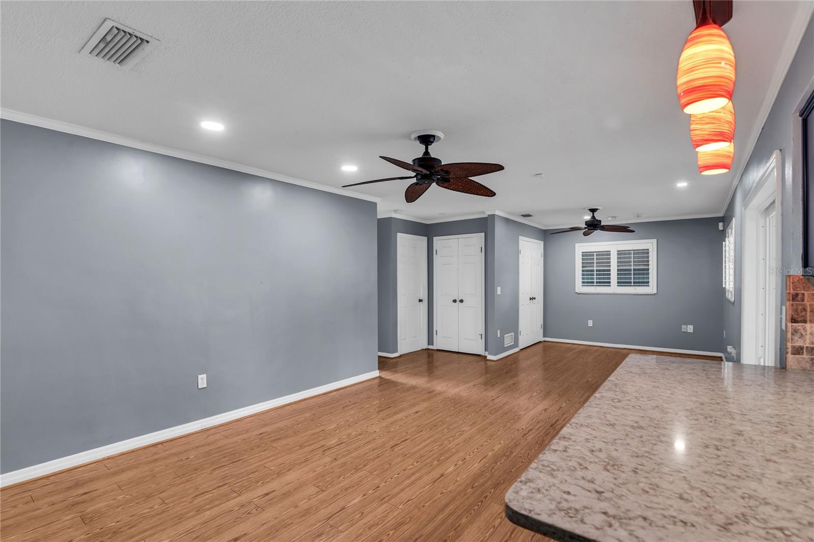 Image 12 of 51 For 685 Oleander Street