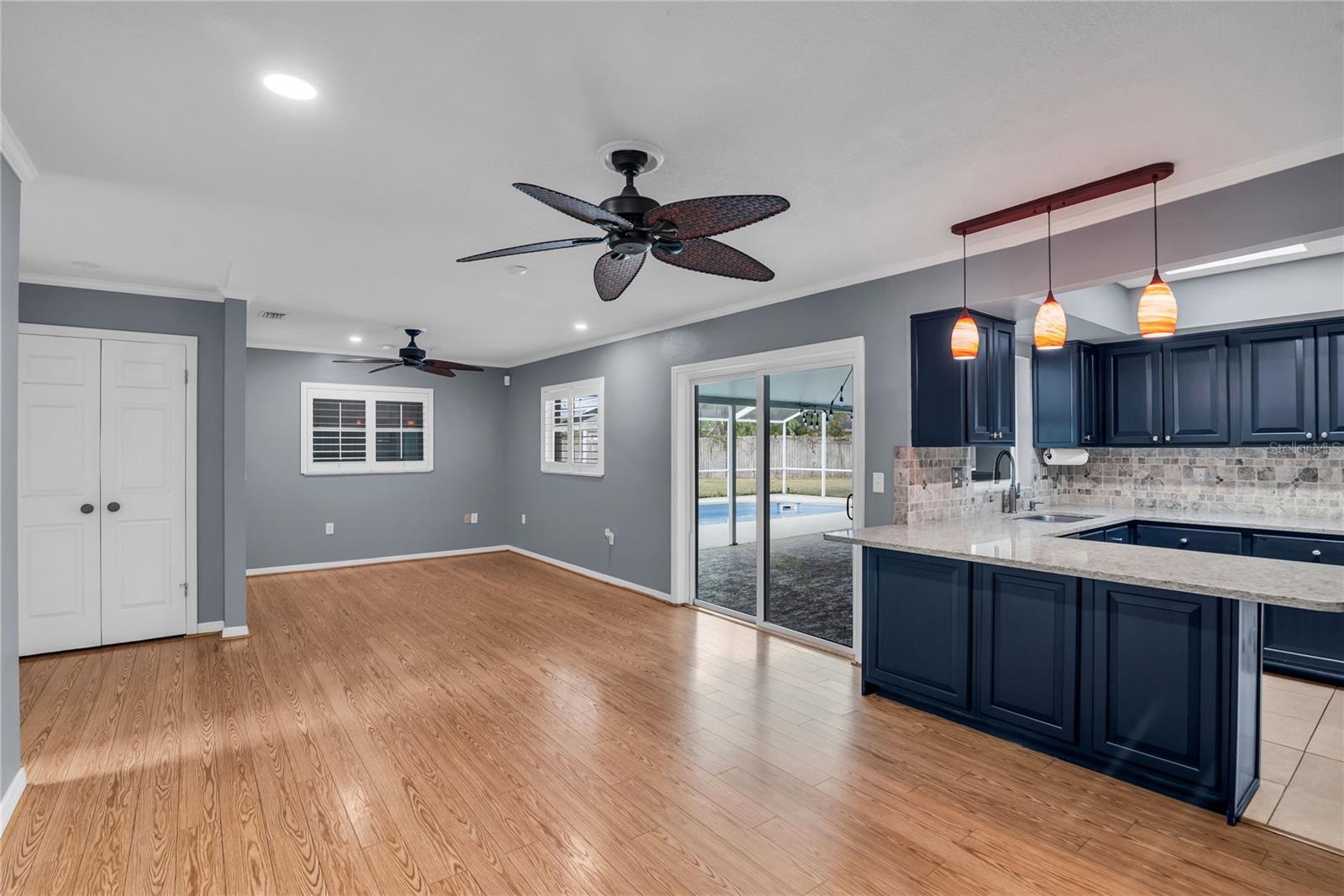 Image 13 of 51 For 685 Oleander Street