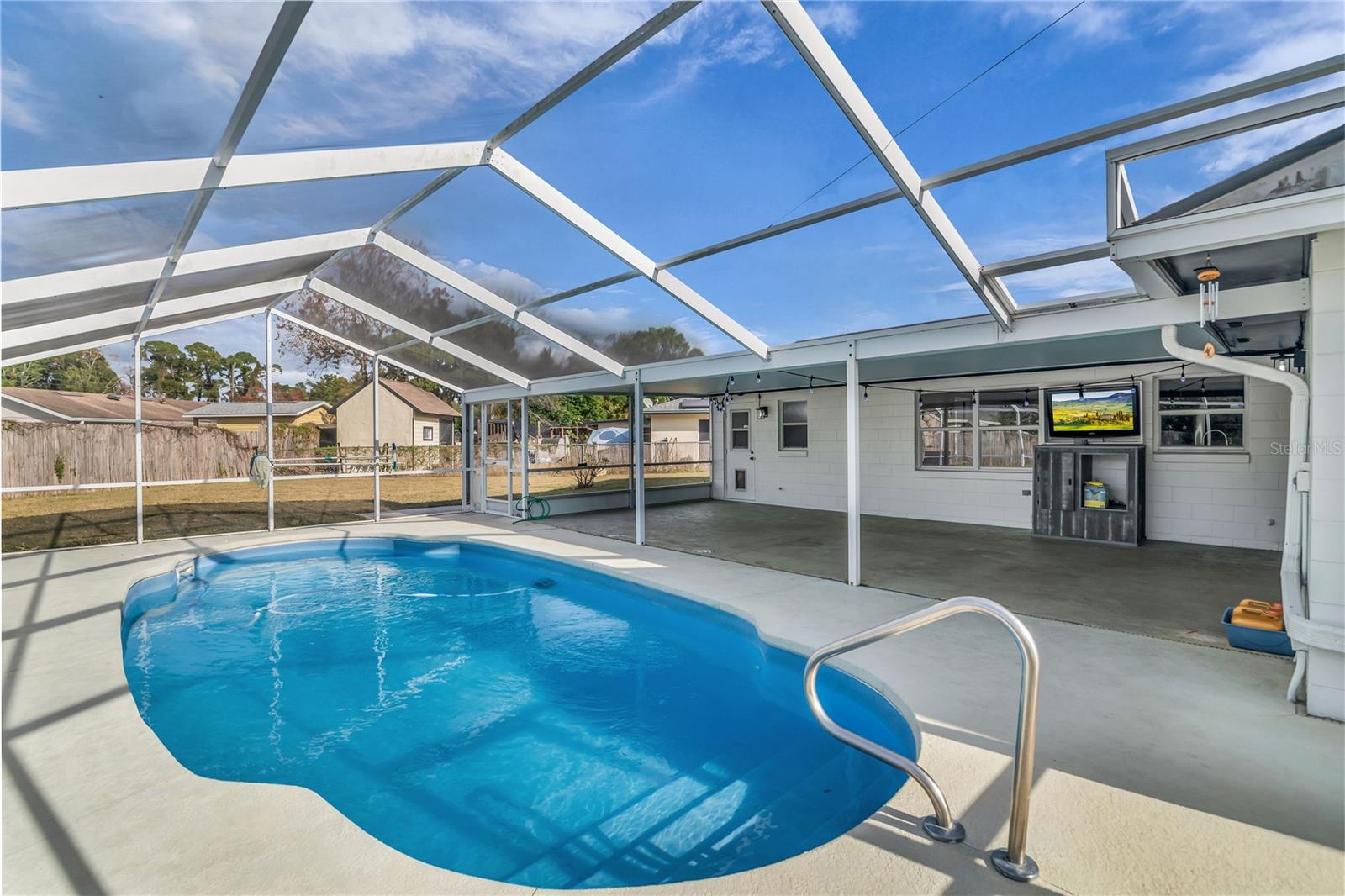 Image 30 of 51 For 685 Oleander Street