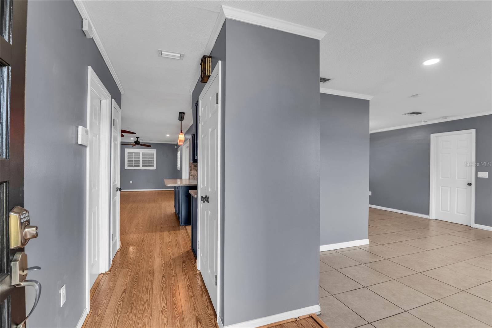 Image 4 of 51 For 685 Oleander Street