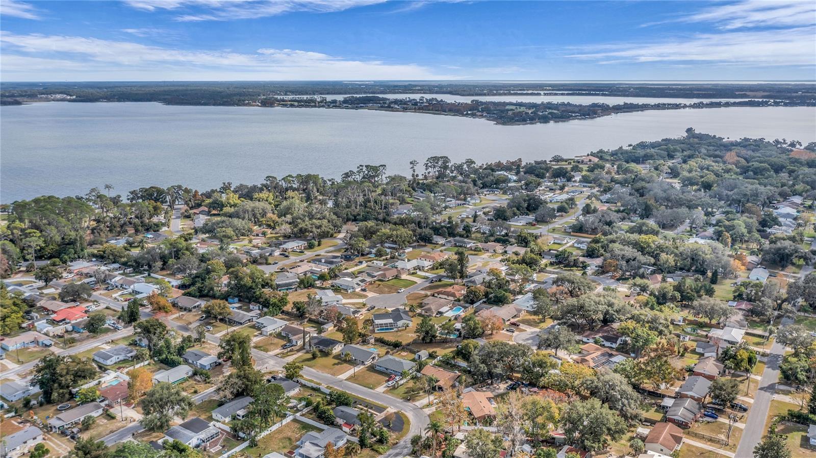 Image 48 of 51 For 685 Oleander Street