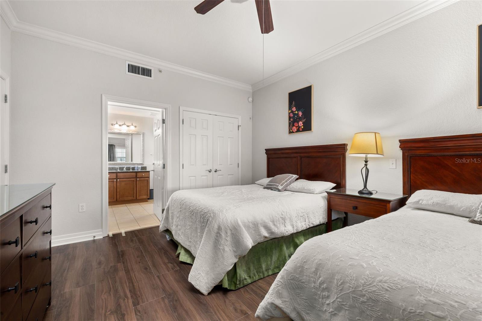 Image 10 of 56 For 1100 Sunset View Circle 302