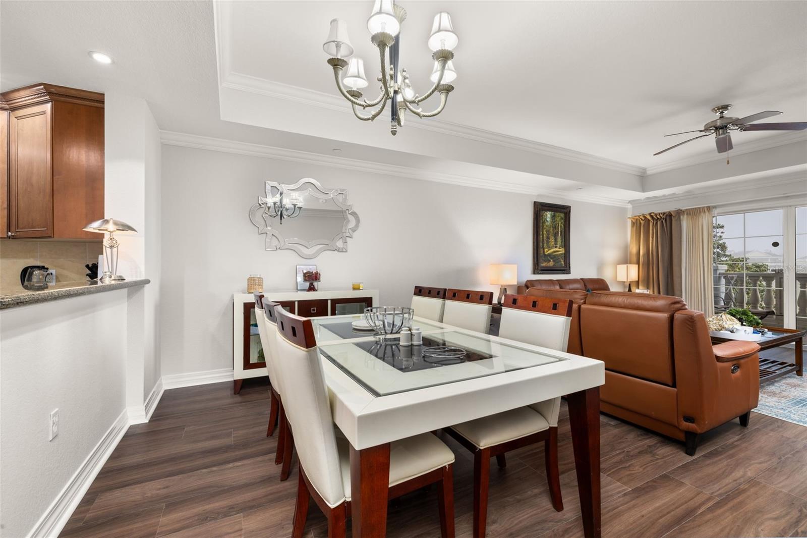 Image 17 of 56 For 1100 Sunset View Circle 302