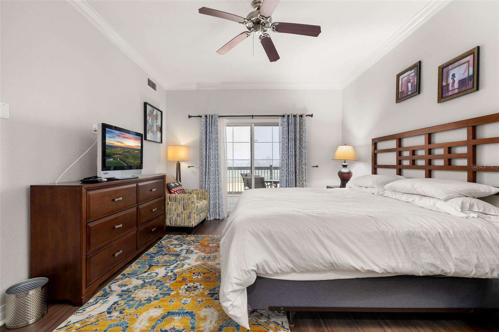 Image 24 of 56 For 1100 Sunset View Circle 302