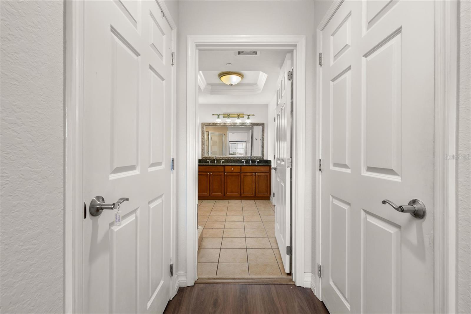 Image 26 of 56 For 1100 Sunset View Circle 302