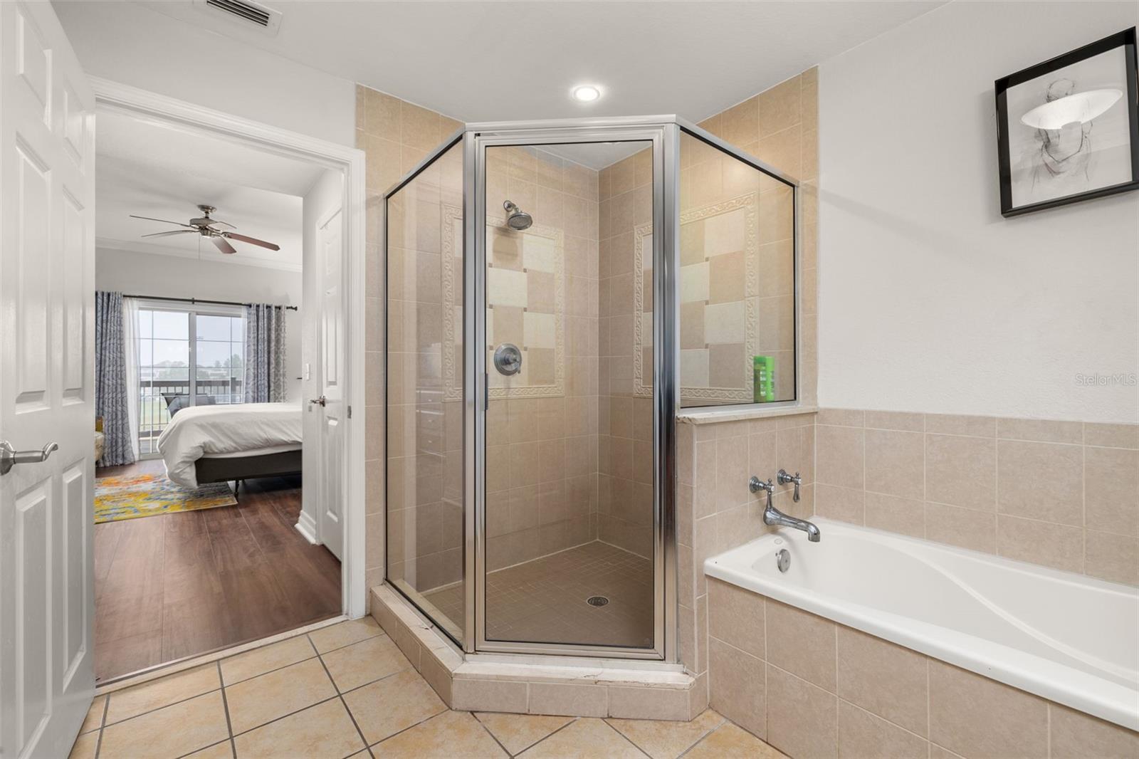 Image 28 of 56 For 1100 Sunset View Circle 302