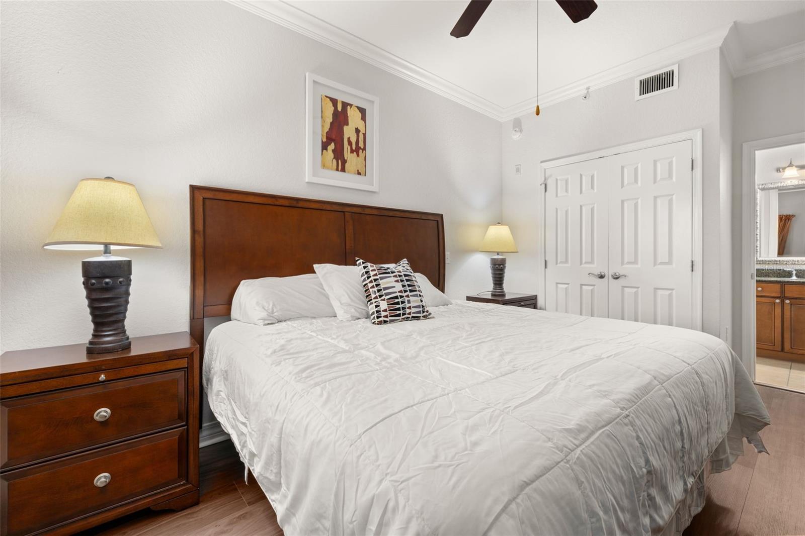 Image 5 of 56 For 1100 Sunset View Circle 302