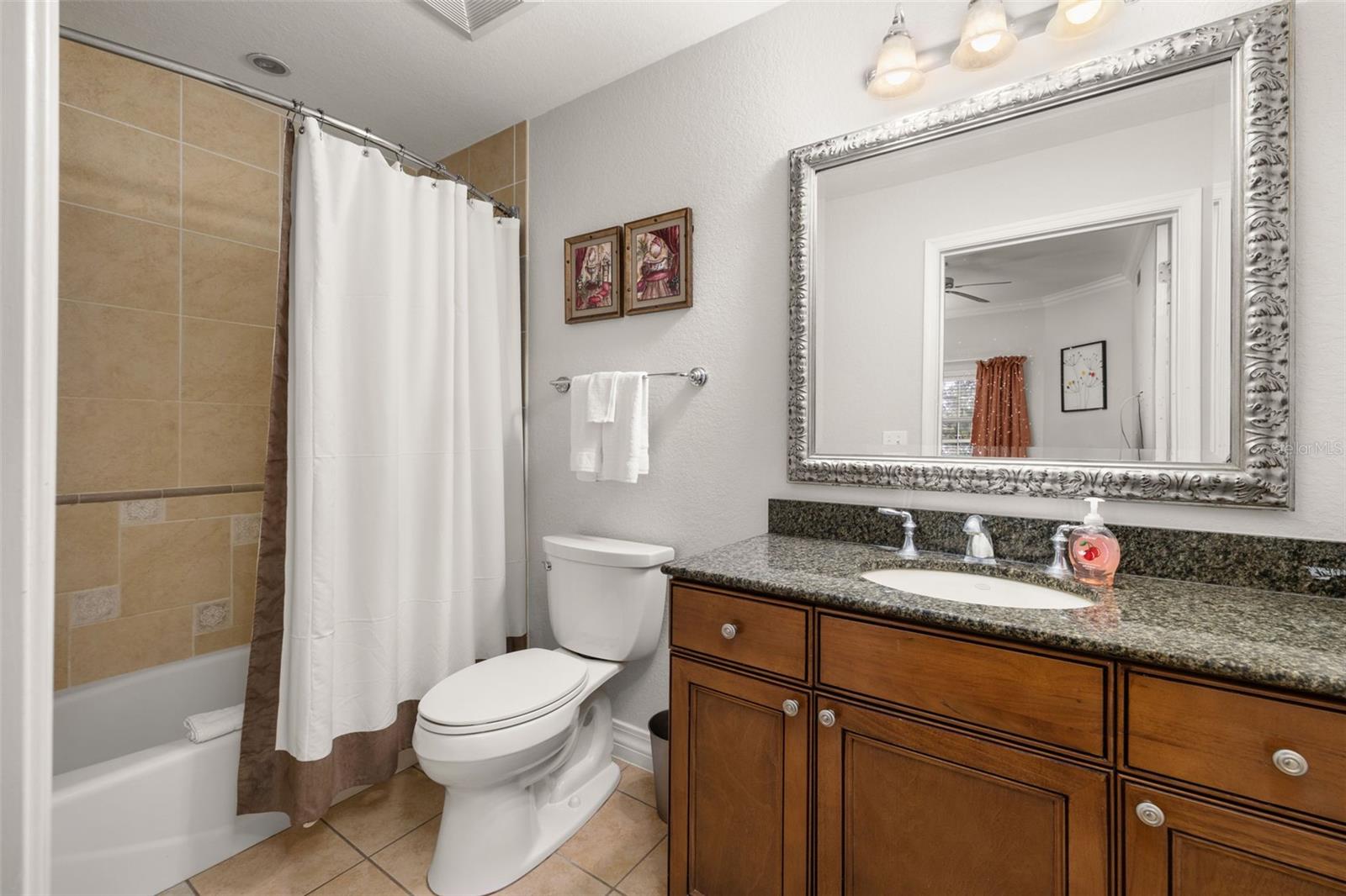 Image 7 of 56 For 1100 Sunset View Circle 302