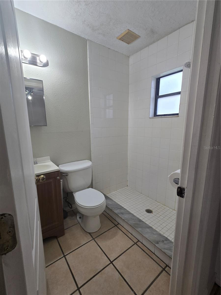 Image 10 of 12 For 2150 Barbara Drive 4