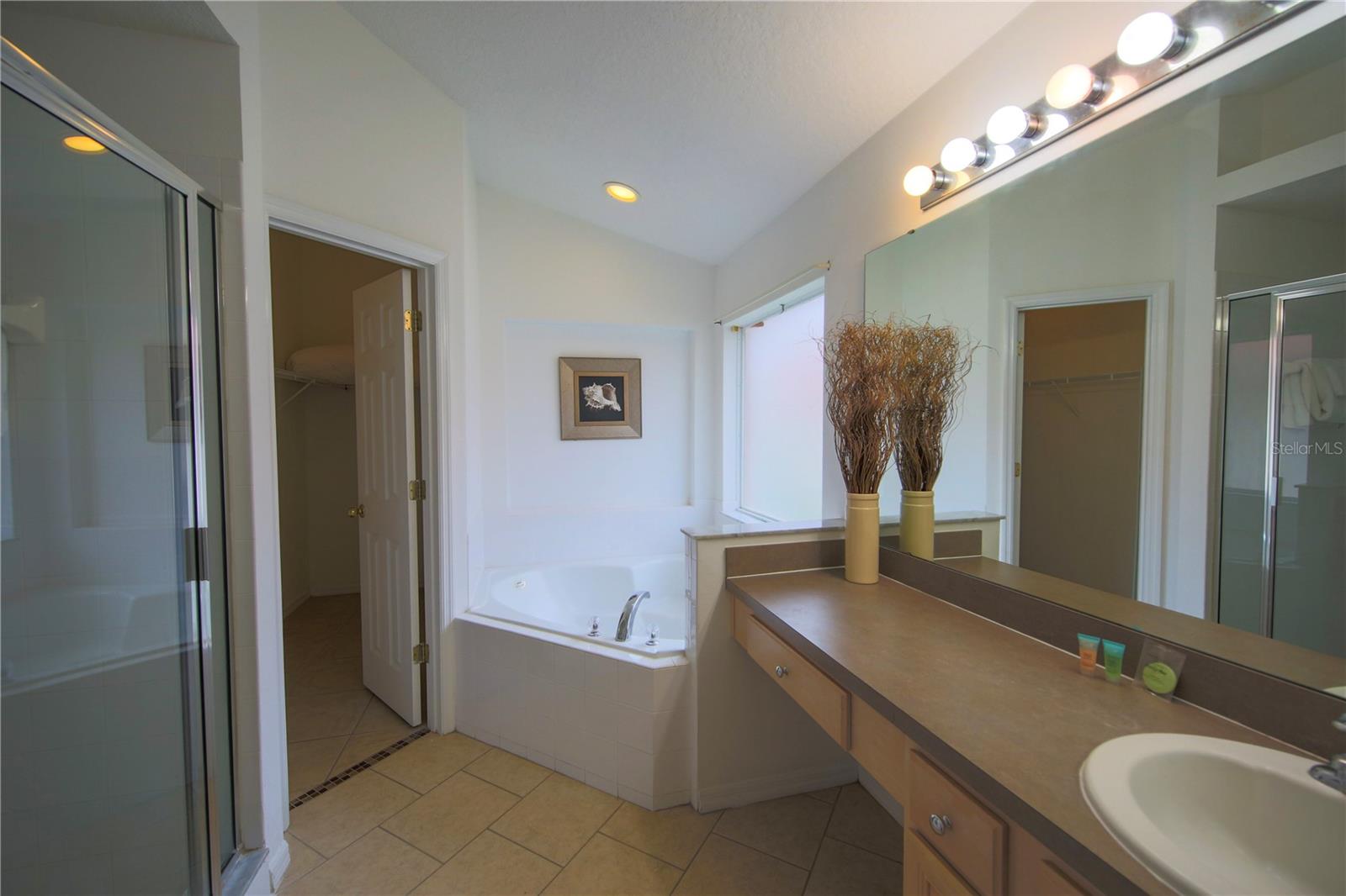 Image 10 of 35 For 1224 Solana Circle