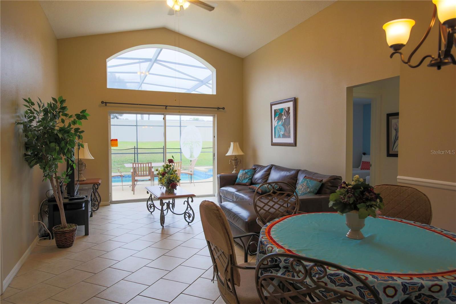 Image 13 of 35 For 1224 Solana Circle