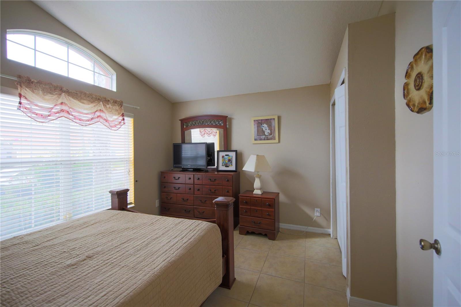 Image 19 of 35 For 1224 Solana Circle