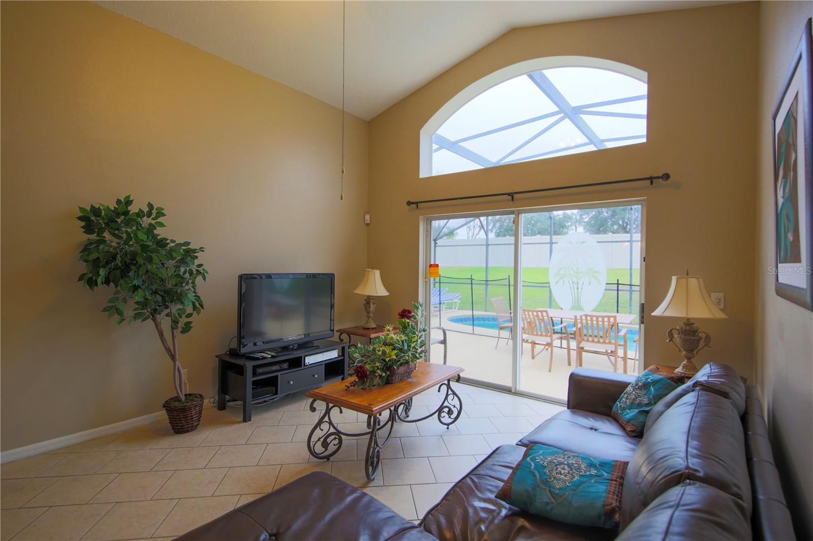 Image 24 of 35 For 1224 Solana Circle