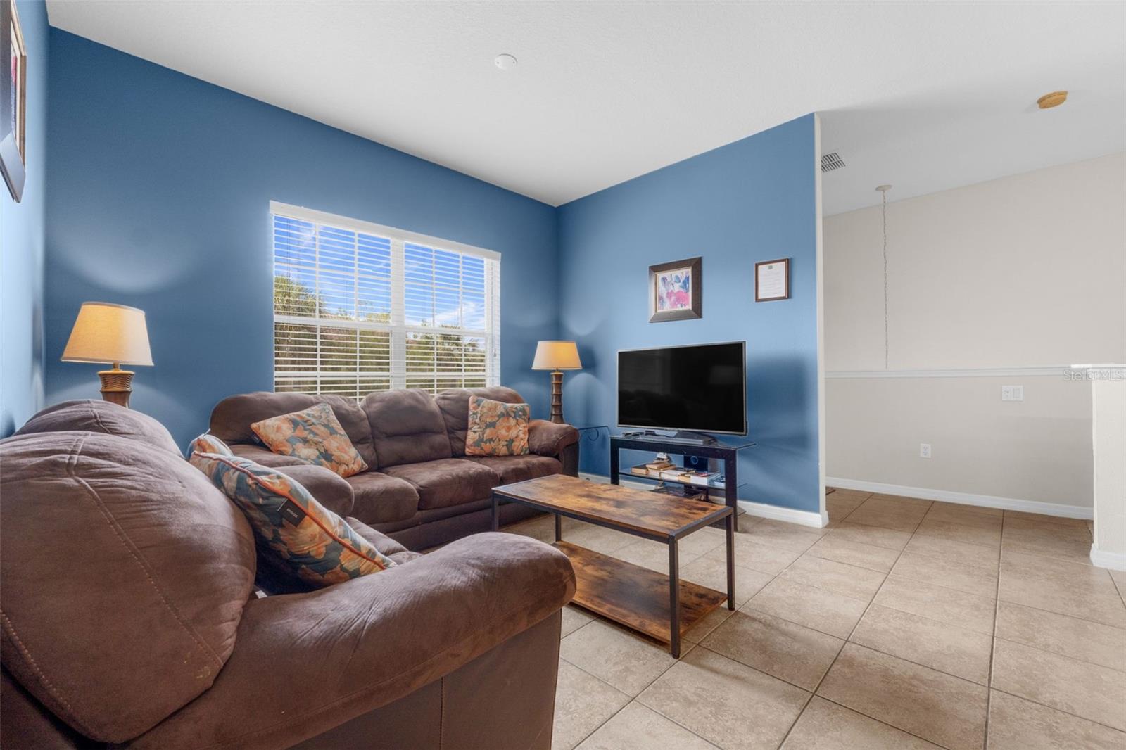 Image 3 of 26 For 2835 Oakwater Drive 2835