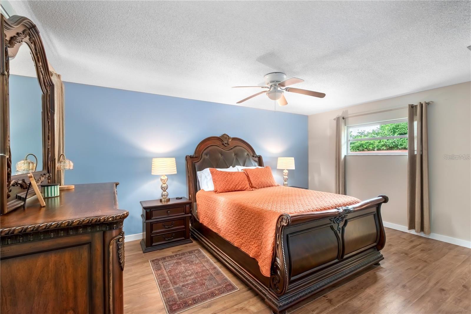 Image 28 of 40 For 2135 8th Street