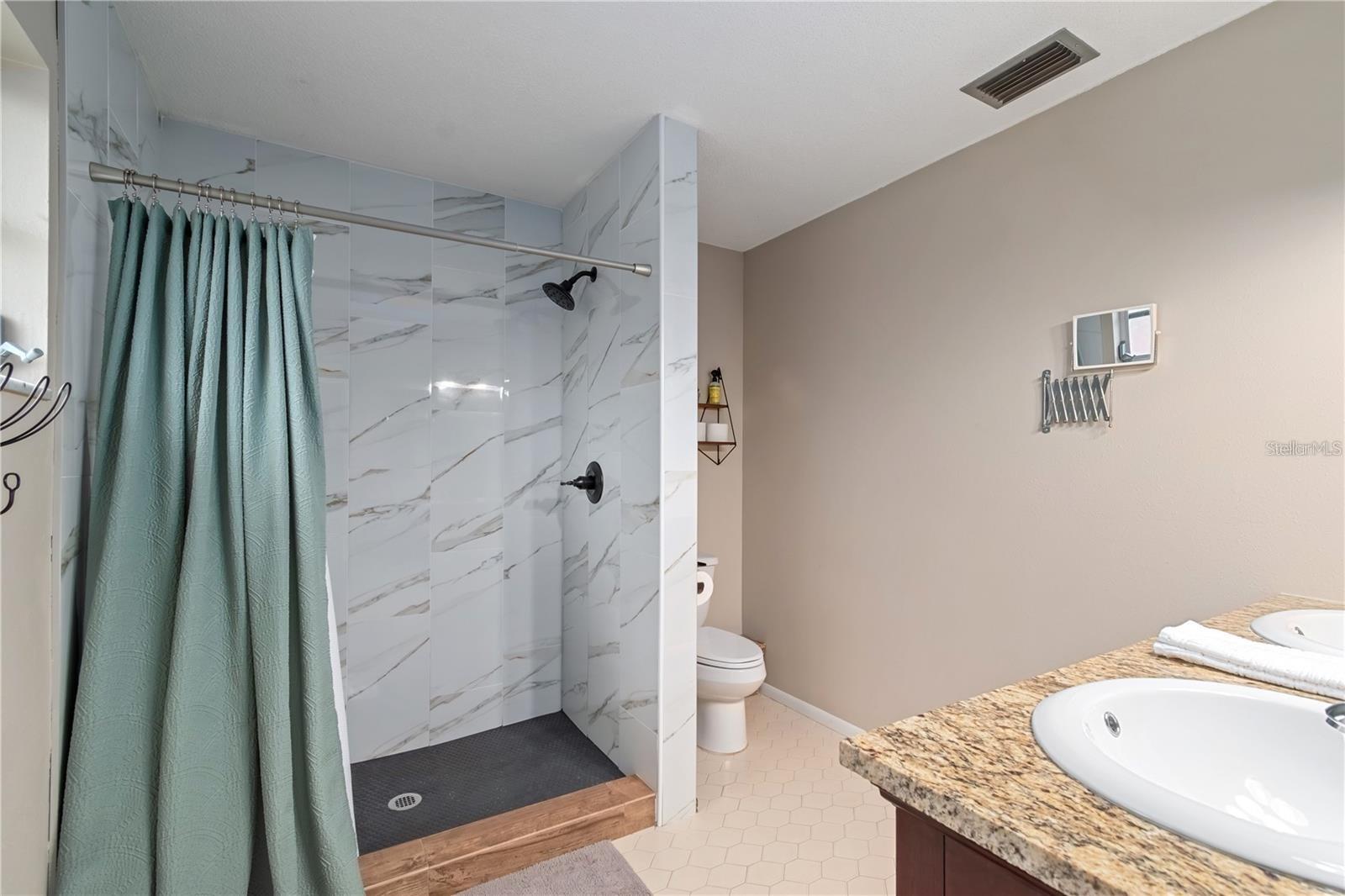 Image 31 of 40 For 2135 8th Street