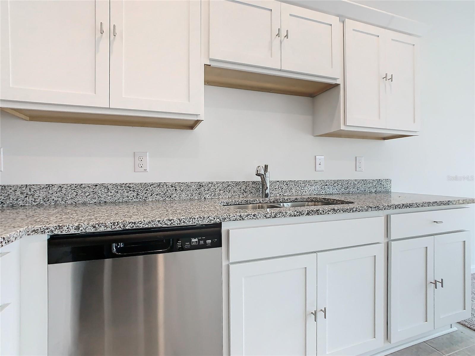 Image 18 of 57 For 3270 Vesara  