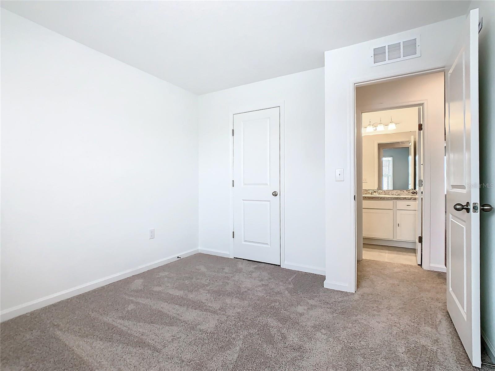 Image 32 of 57 For 3270 Vesara  