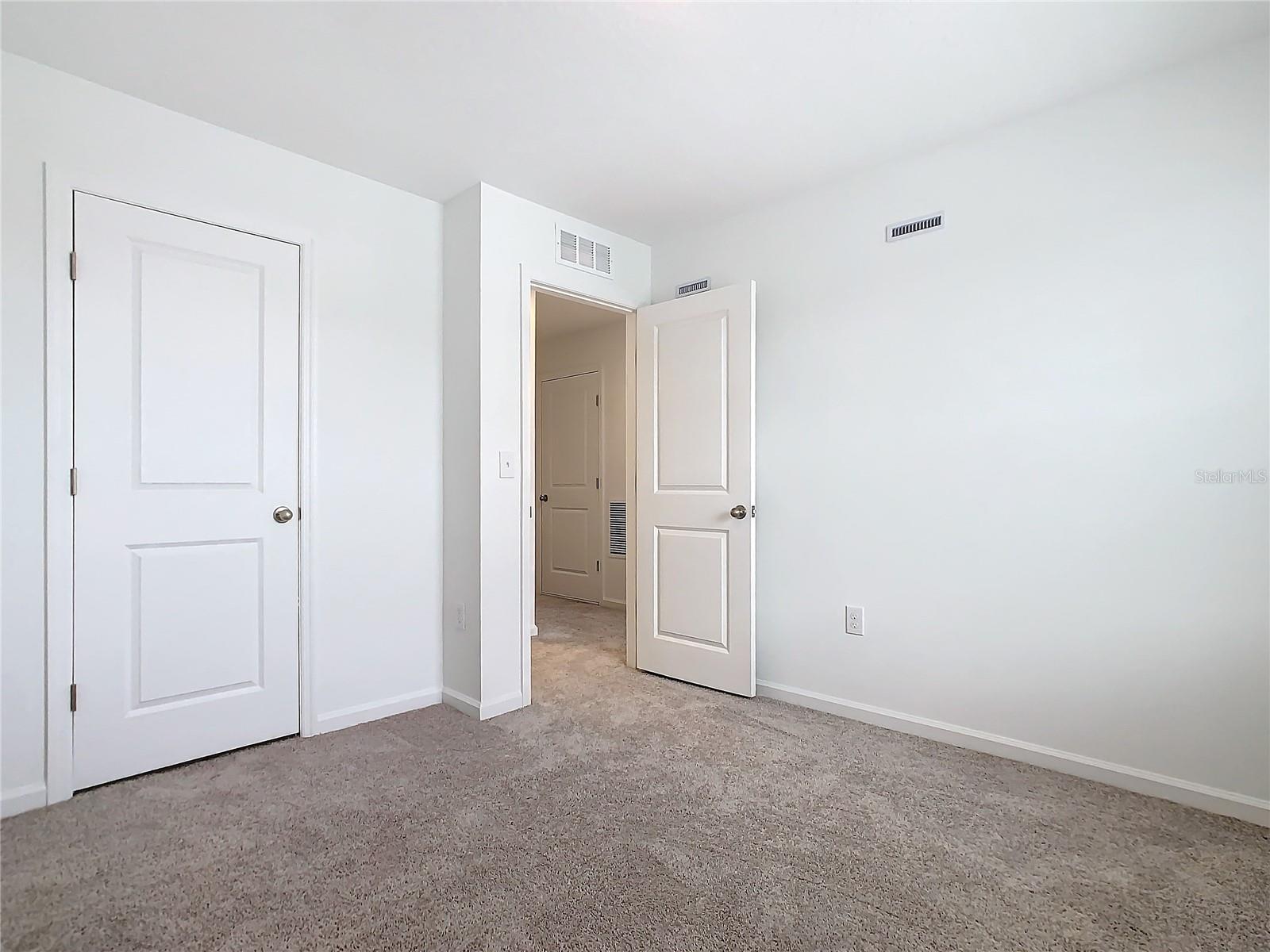 Image 33 of 57 For 3270 Vesara  