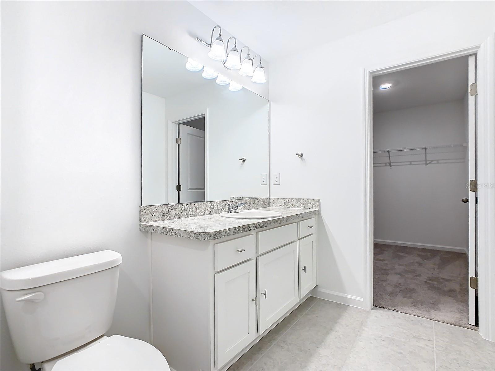 Image 42 of 57 For 3270 Vesara  