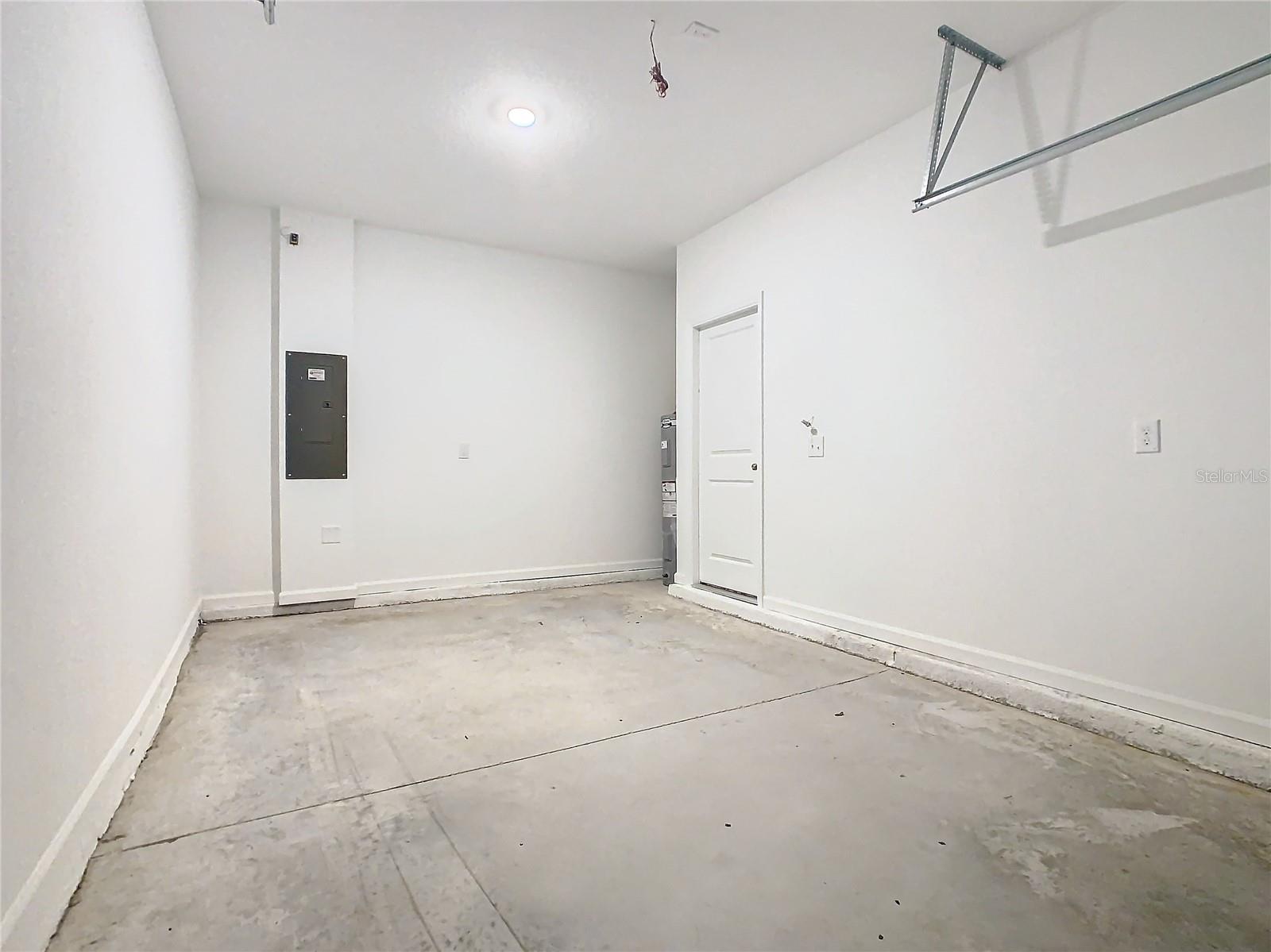 Image 47 of 57 For 3270 Vesara  