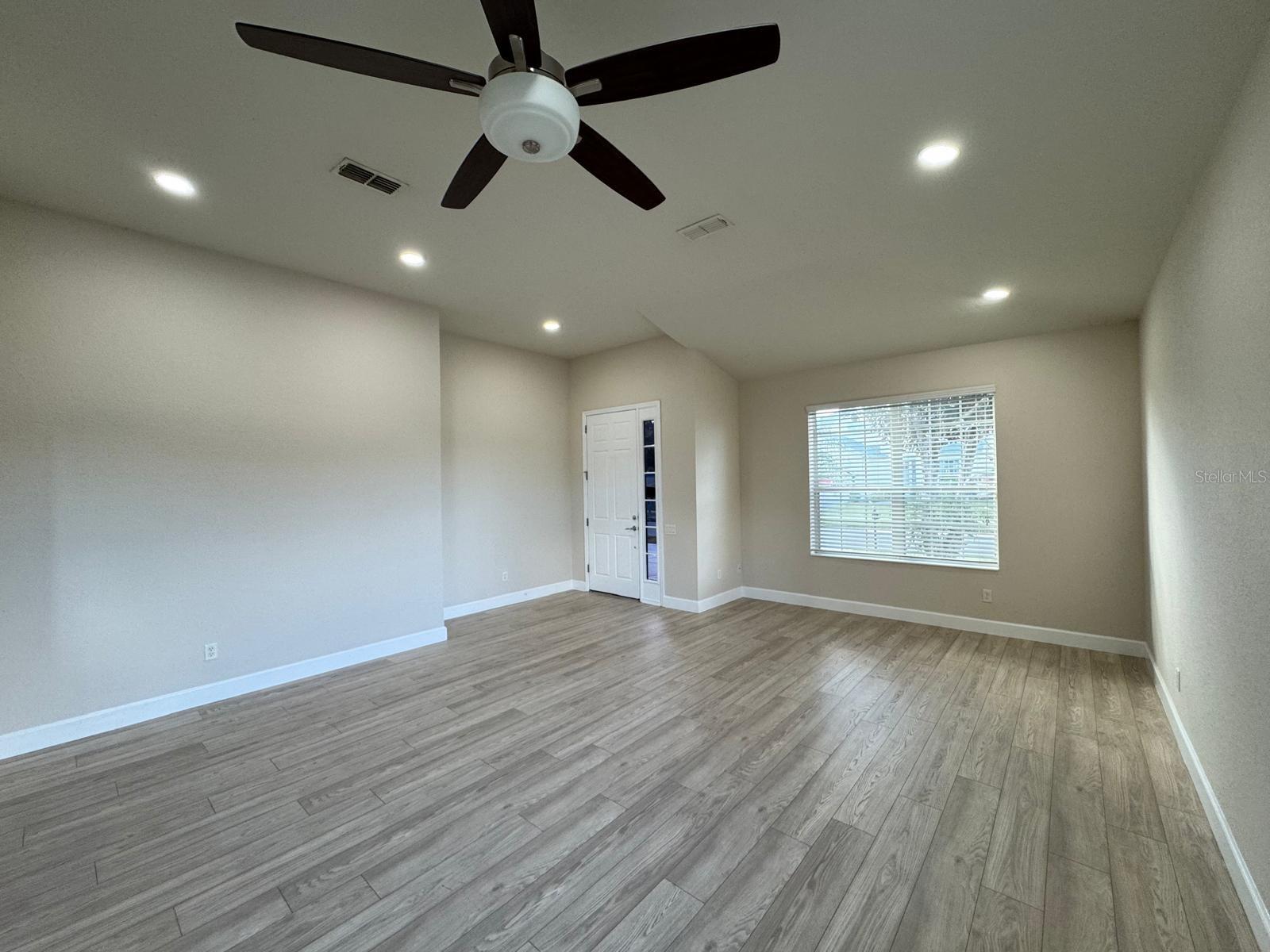 Image 4 of 20 For 1268 Toluke Point