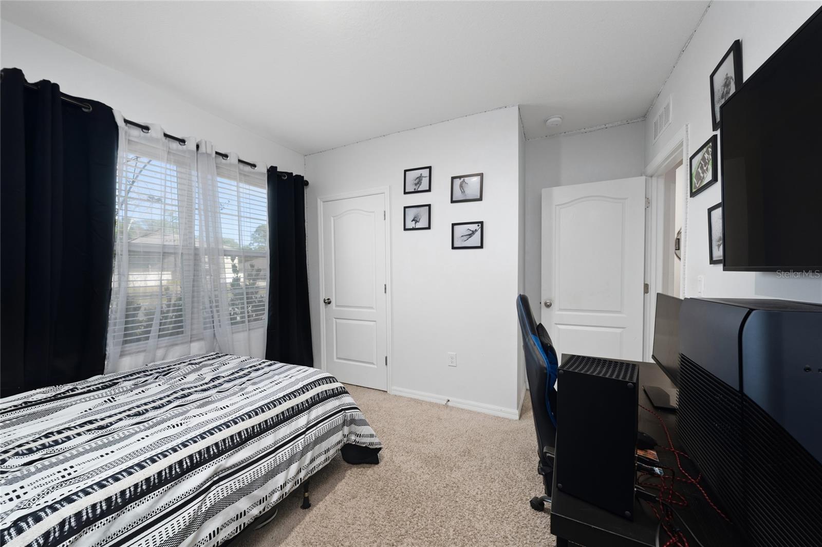 Image 11 of 34 For 808 Baylor Drive