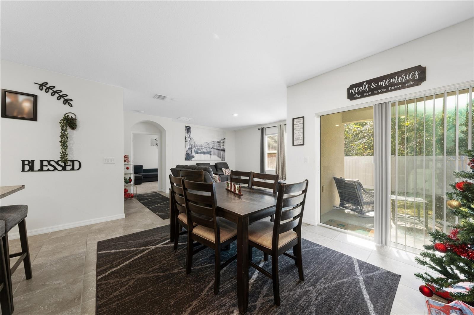 Image 14 of 34 For 808 Baylor Drive