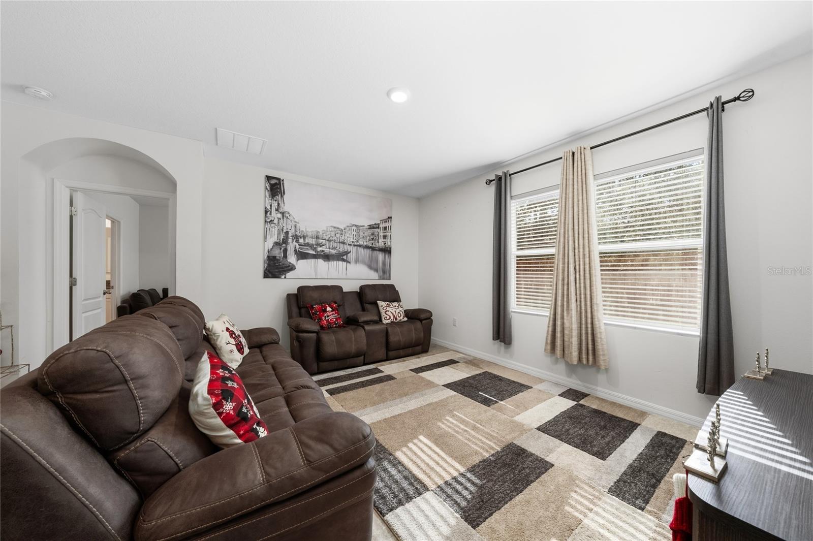 Image 15 of 34 For 808 Baylor Drive