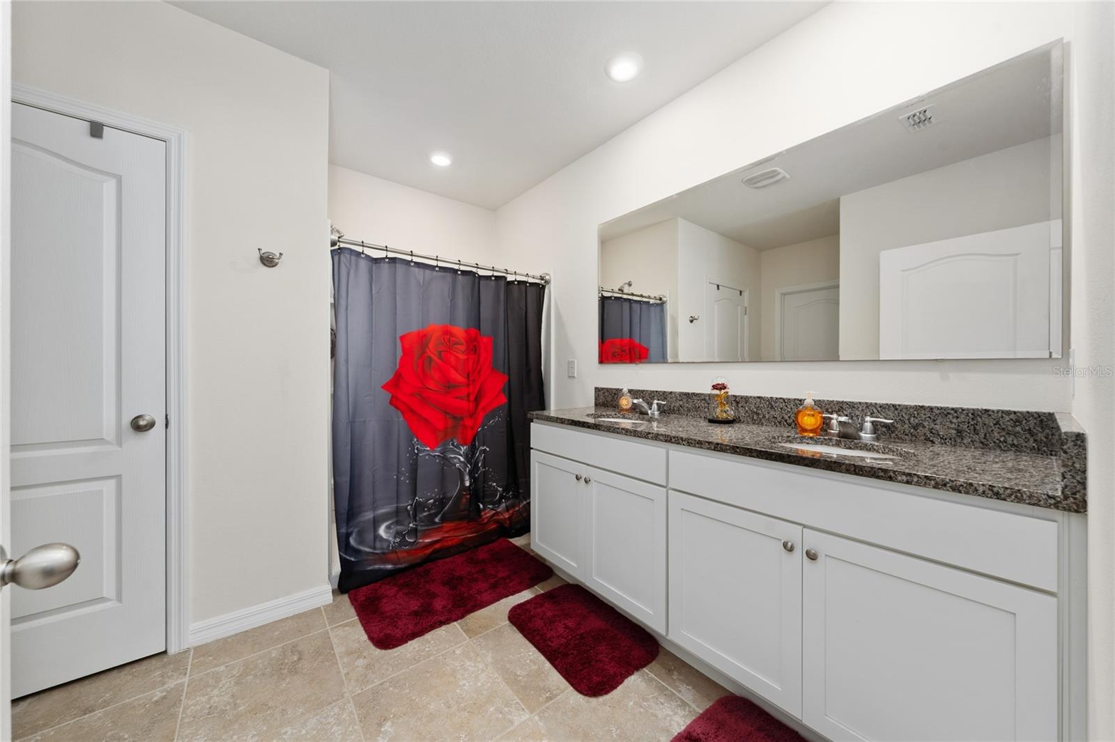 Image 19 of 34 For 808 Baylor Drive