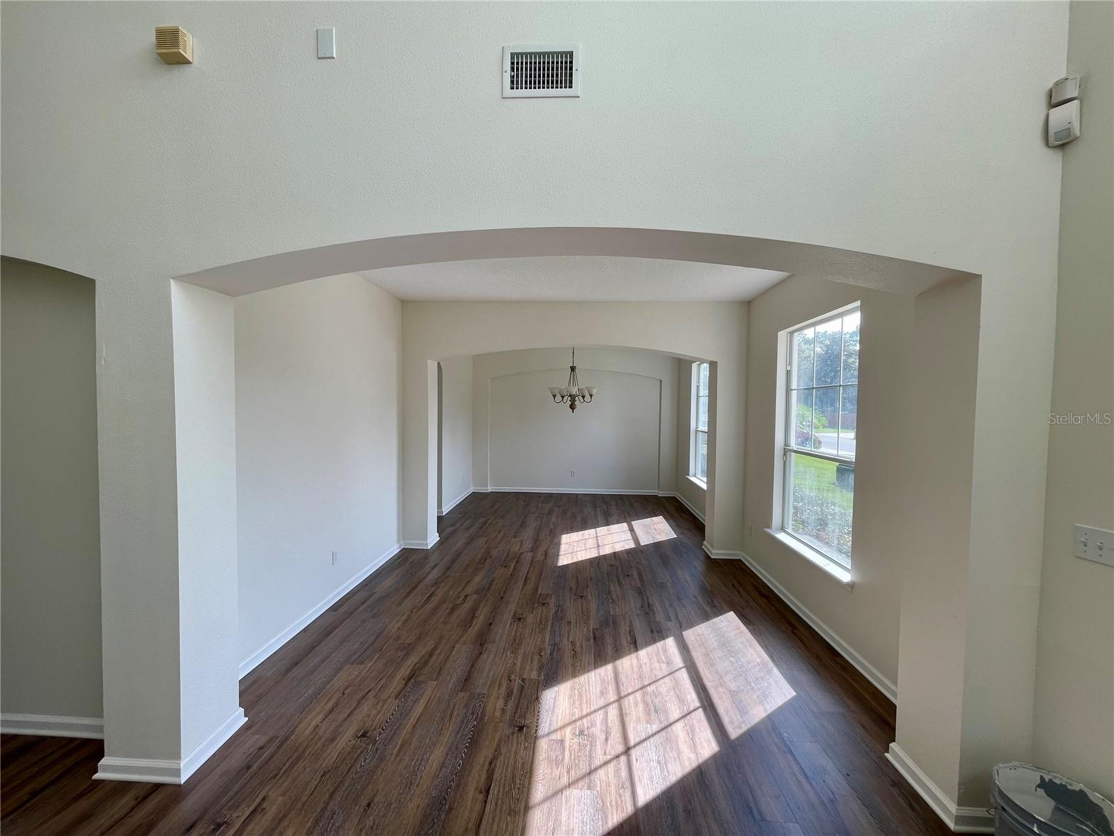 Image 8 of 39 For 1311 Brandon Drive