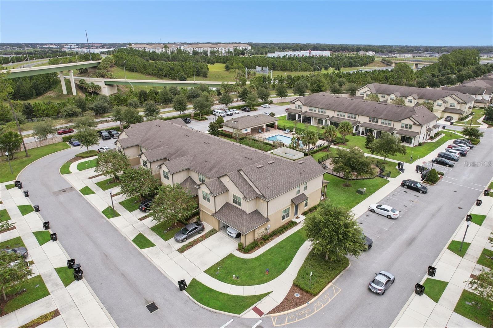 Image 21 of 21 For 3047 Alessa Loop