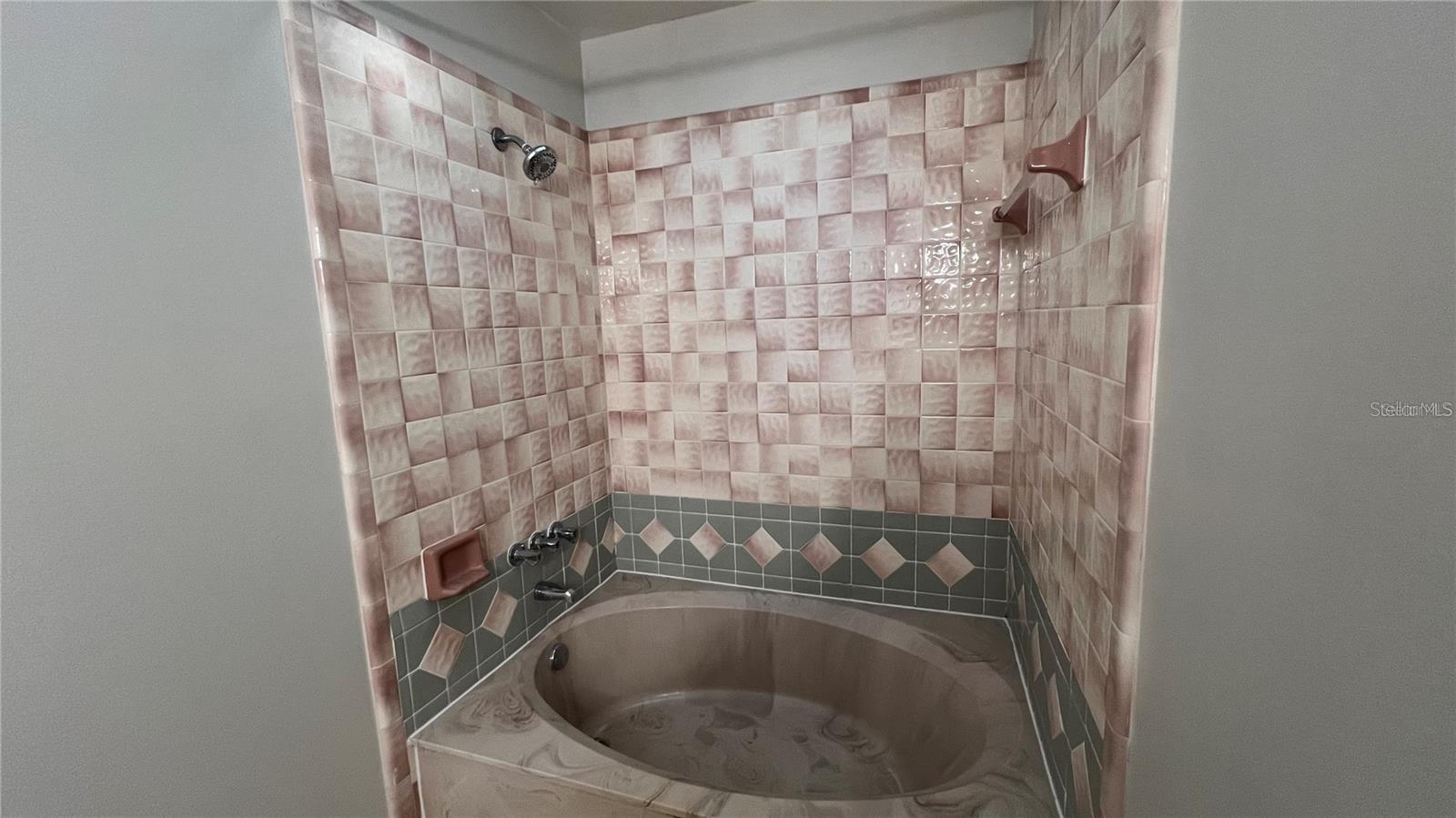 Image 31 of 37 For 1716 Foxhall Circle 1716