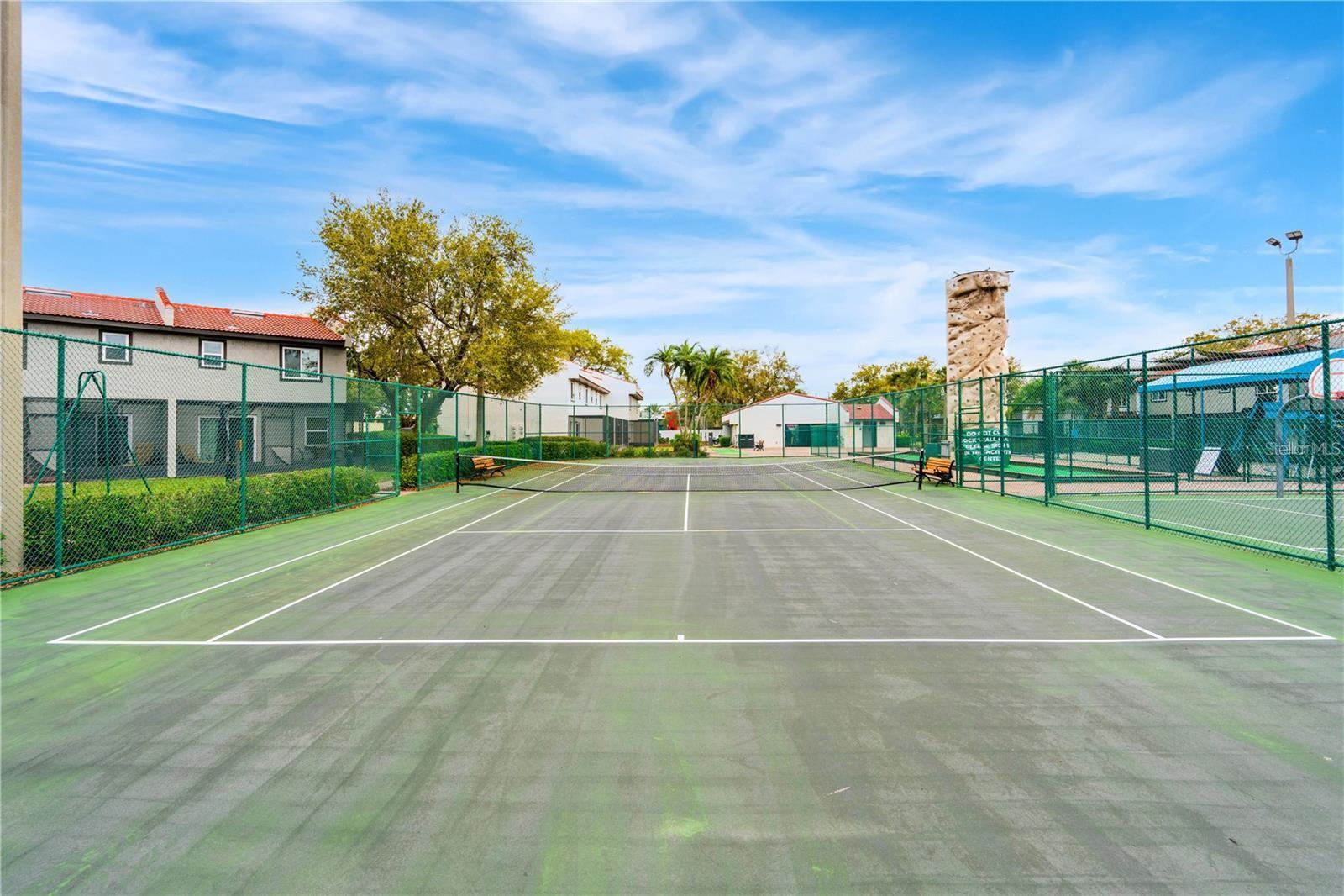 Image 33 of 37 For 1007 Baseball And Boardwalk Court