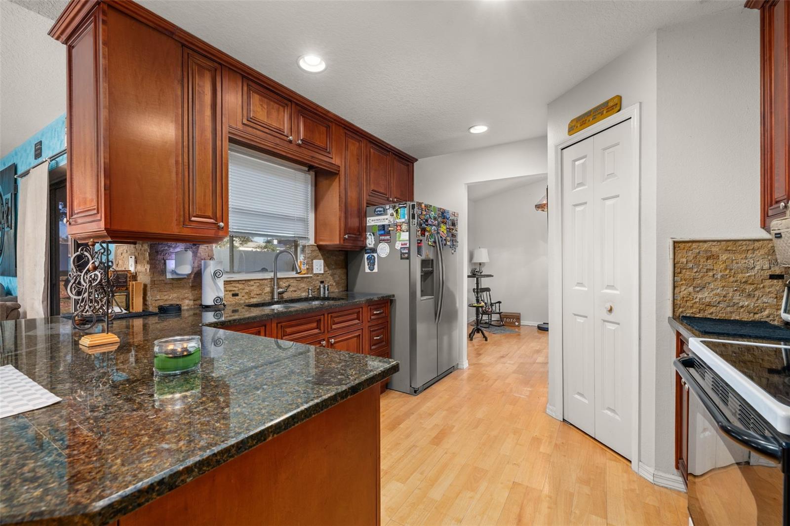 Image 10 of 32 For 8619 White Rose Drive