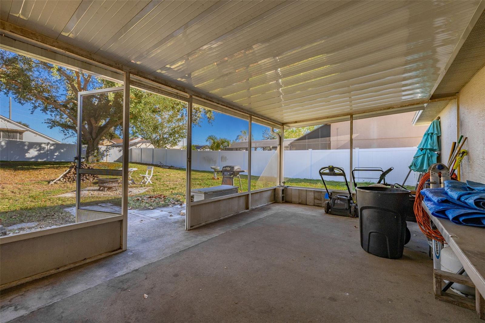 Image 26 of 32 For 8619 White Rose Drive