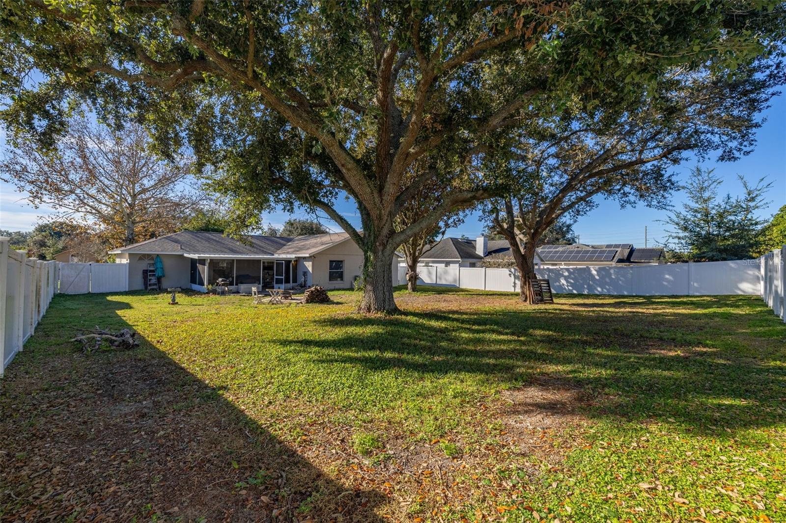 Image 28 of 32 For 8619 White Rose Drive