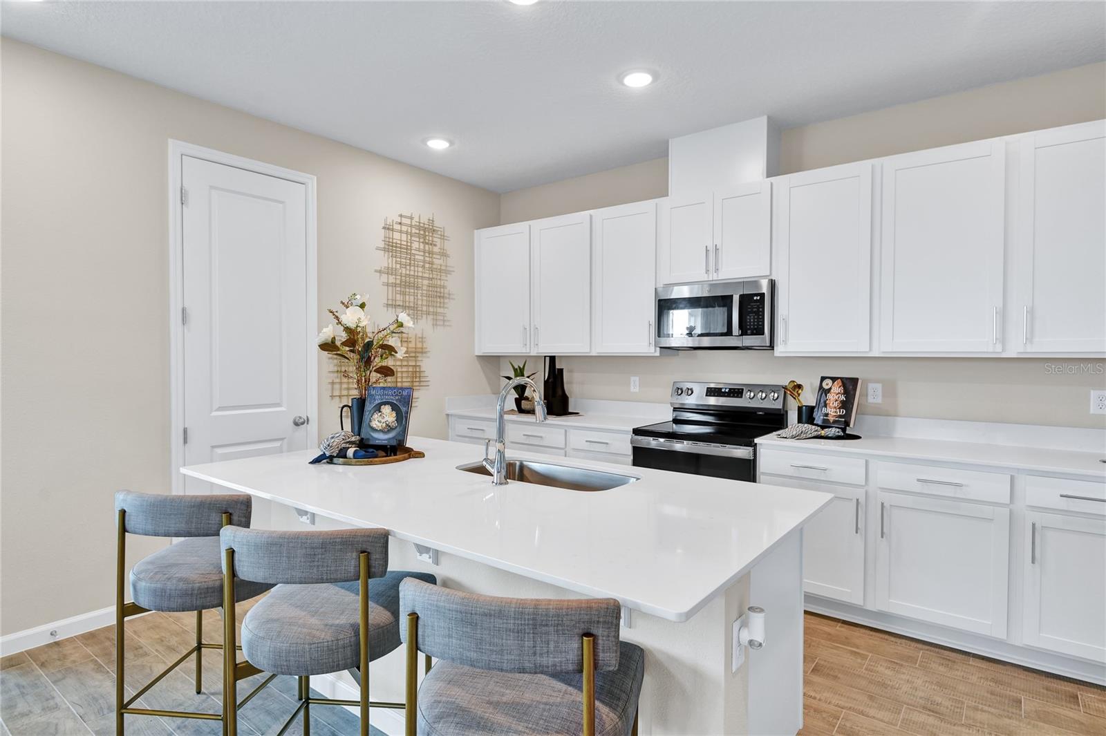 Image 6 of 19 For 10105 Turnberry Lane