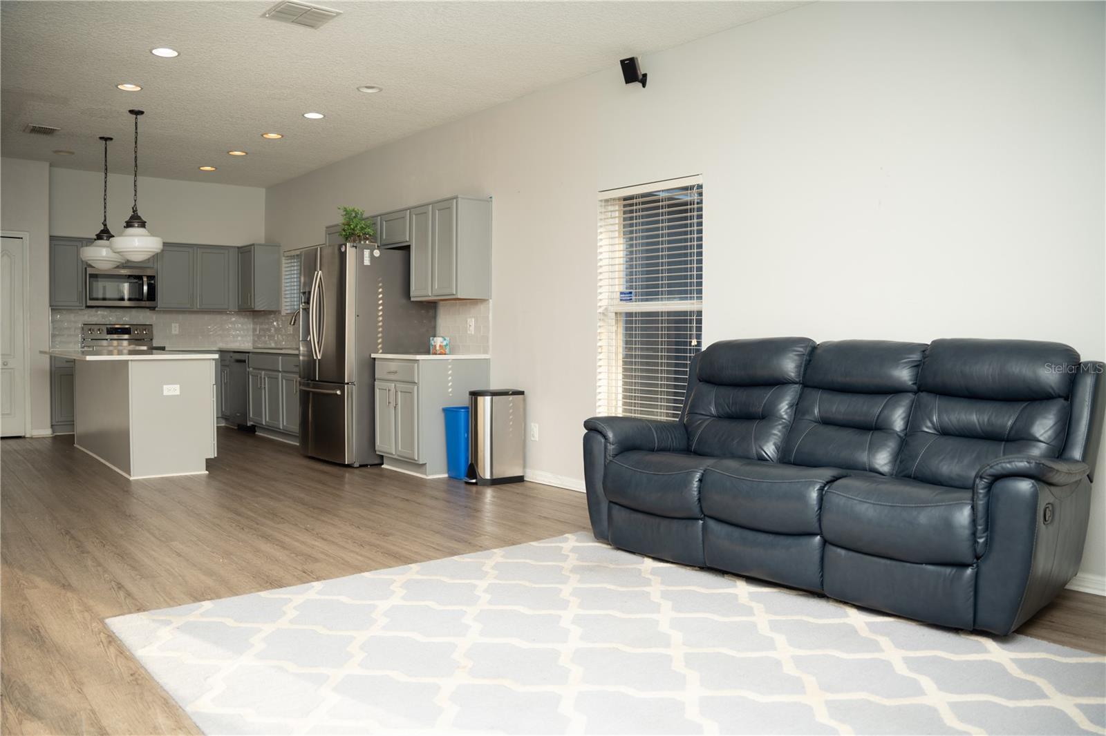 Image 2 of 12 For 1268 Portmoor