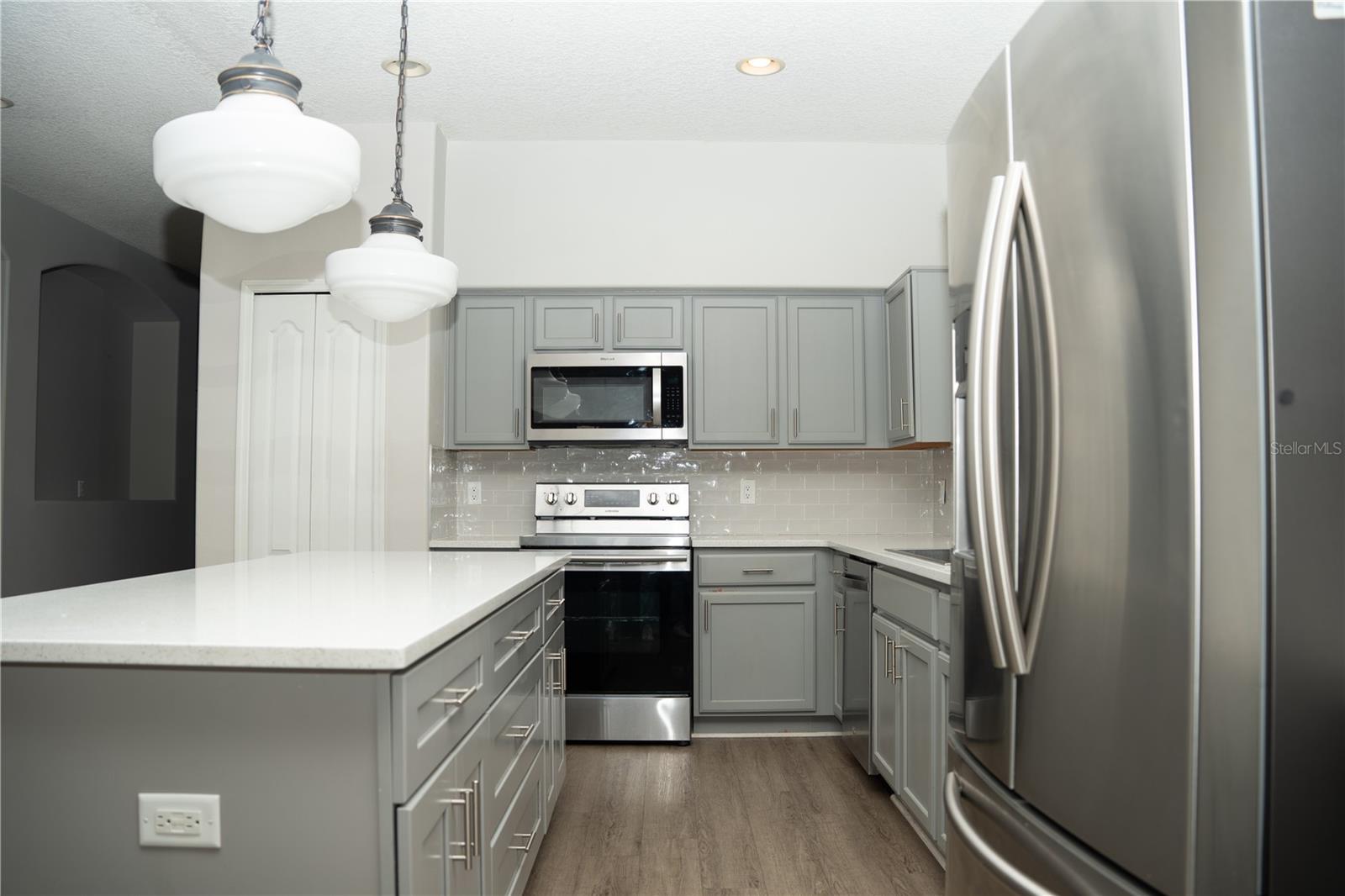 Image 3 of 12 For 1268 Portmoor