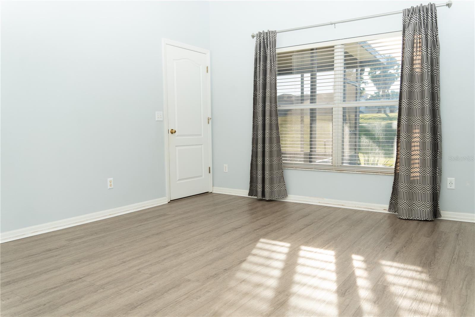 Image 6 of 12 For 1268 Portmoor