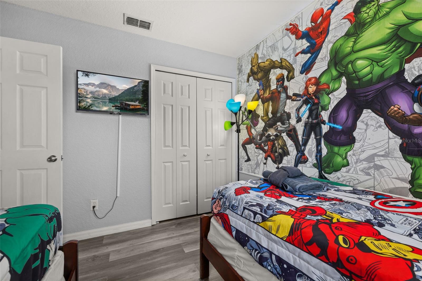 Image 26 of 89 For 447 La Mirage Street